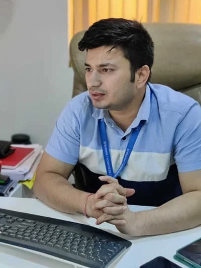 Cybersecurity testing consultant at work